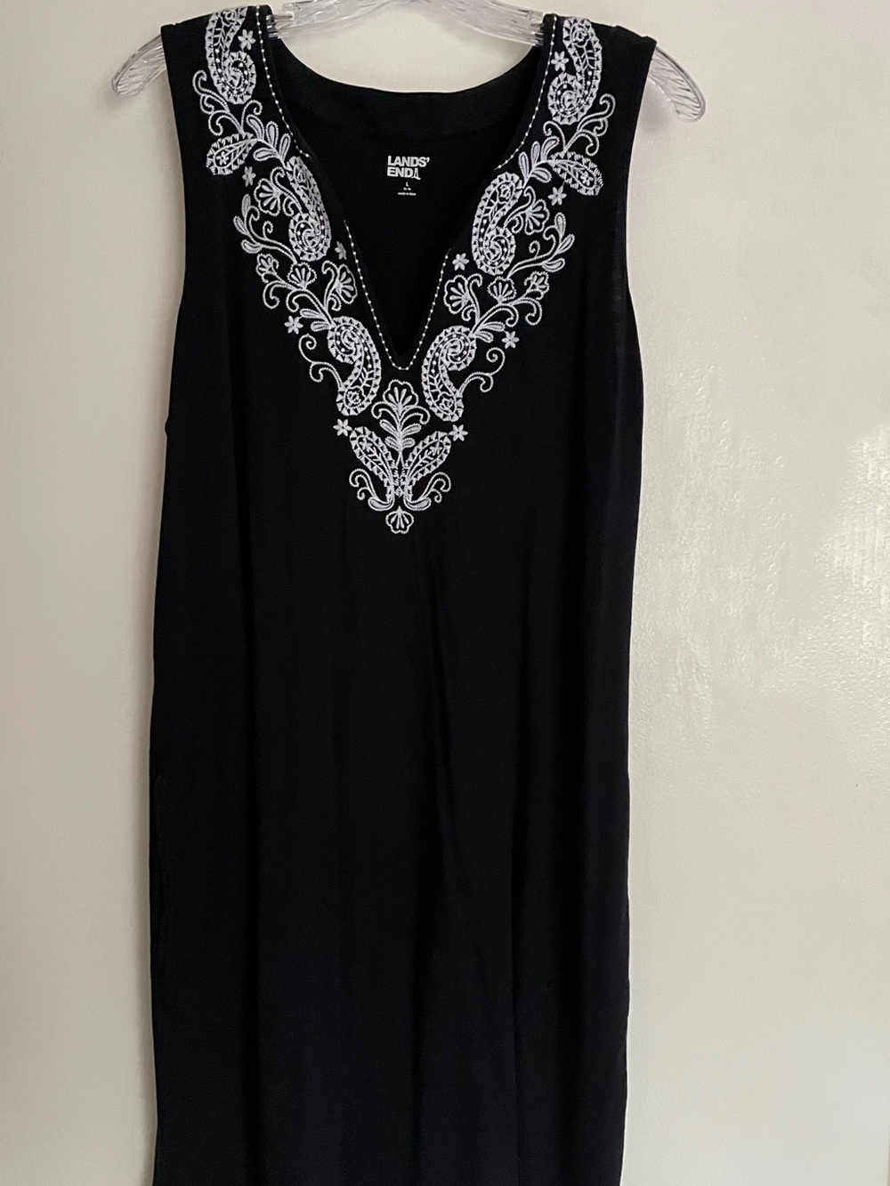 Lands' End Black Sleeveless V-Neck Dress Beach Cover w White Embroidery -L